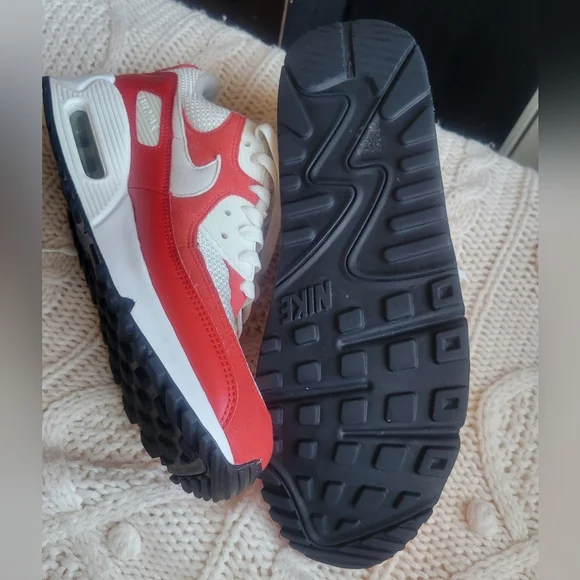 Nike Womans Air 90 Sneakers - Cream and Red Good Condition Sz 10 - Picture 8 of 10